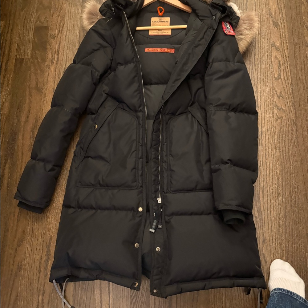 Parajumper Women's Black Down Parka Coat. Brand new condition